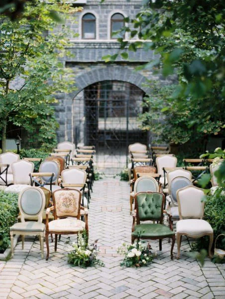 vintage wedding decor