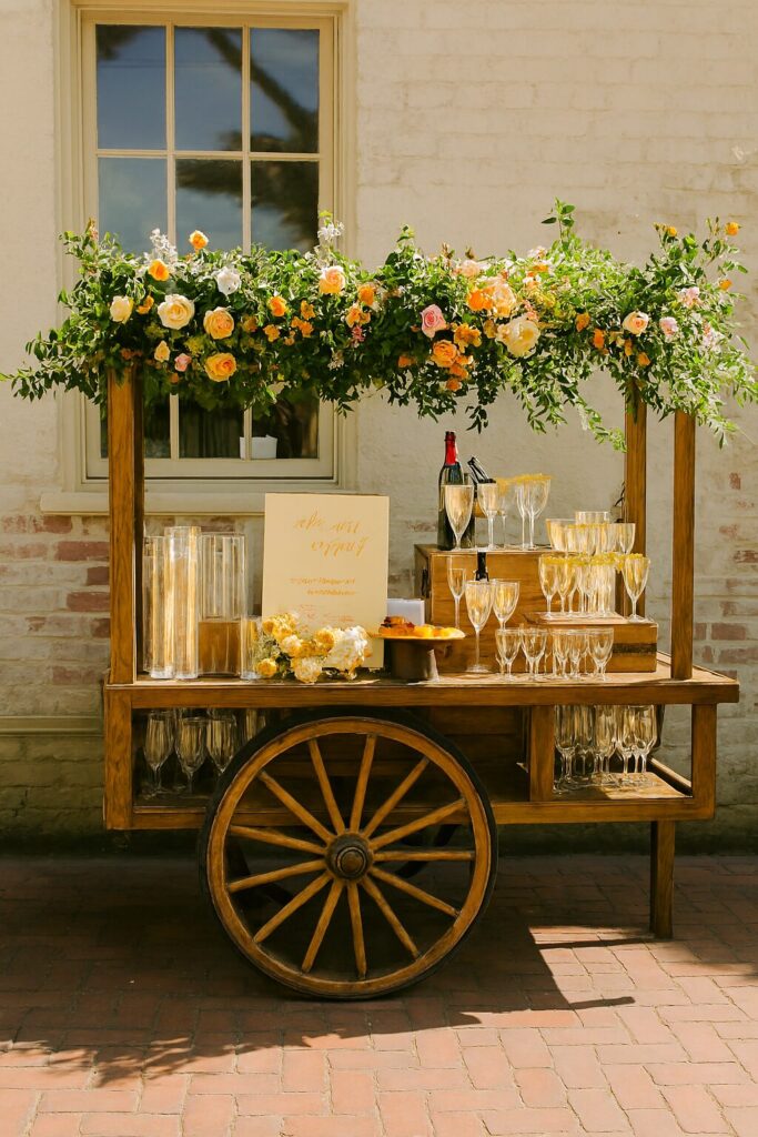 Vintage Old-School Wedding Décor