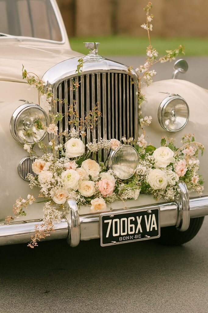Vintage Old-School Wedding Décor