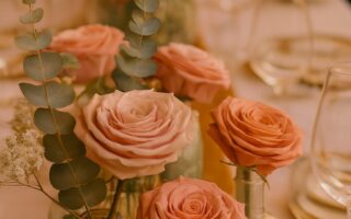 Romantic wedding decorations with timeless style