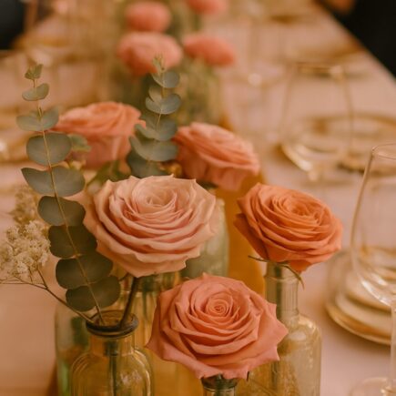 Romantic wedding decorations with timeless style