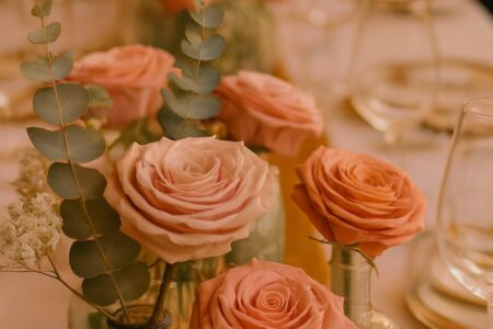 Romantic wedding decorations with timeless style